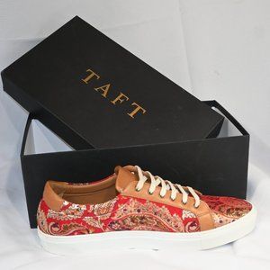 TAFT - The Sneaker in Red Paisley NO VISIBLE WEAR